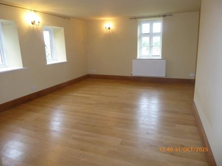 5 bedroom detached house to rent - Photo 5