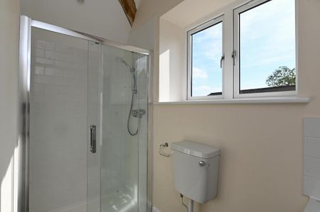 3 bedroom barn conversion to rent - Photo 5