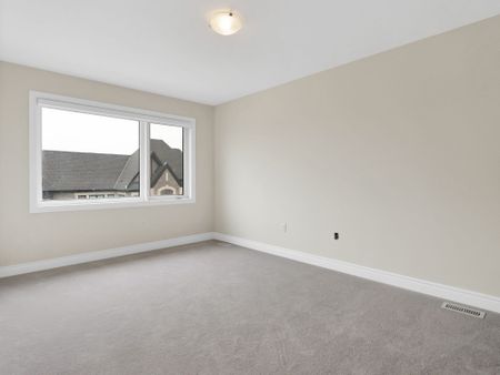 For Lease - 12 Marvin Avenue, Oakville, Ontario - Photo 5