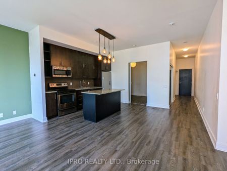 Vu Condos and Lofts , #823 - Photo 4