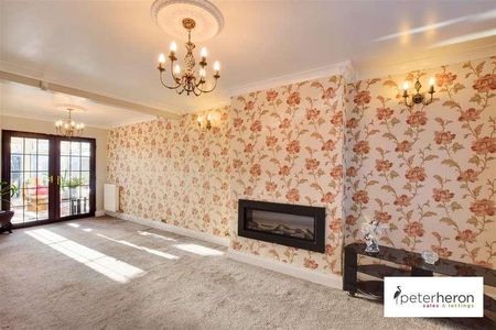 Warwick Drive, East Herrington, Sunderland, SR3 - Photo 4