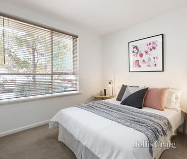 3/10 Highbury Grove, Prahran - Photo 2