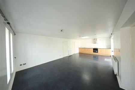 3 bedroom detached bungalow to rent - Photo 4