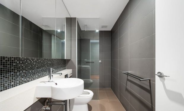 Short stroll to the beach - Photo 1