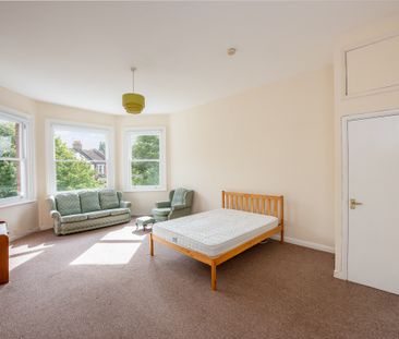 Cavendish Road, London, SW12 flat to rent - Photo 1