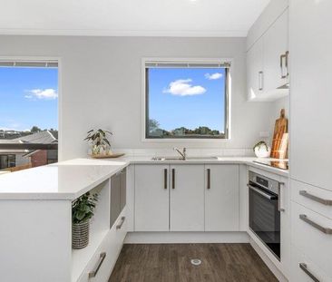 Experience contemporary living at 7/37 North Ridge Drive, a stylish... - Photo 2