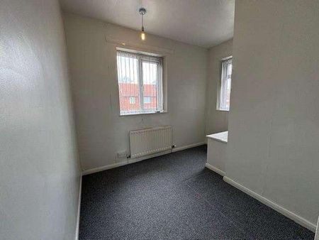 Gibbon Avenue, Manchester, M22 - Photo 3