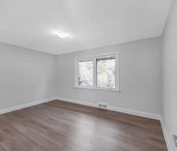 For Lease - 1503 Lochlin Trail, Mississauga, Ontario - Photo 3