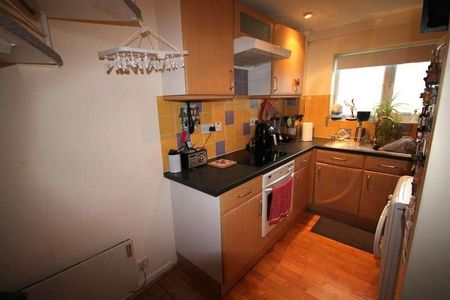 Byron Close, Twyford, RG10 - Photo 3