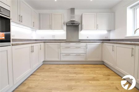 4 bedroom detached house to rent - Photo 5