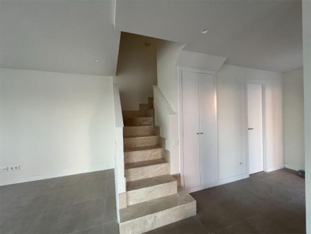 Piso de alquiler en Calle Libra, 38, Sur - PAU 4 - Photo 4