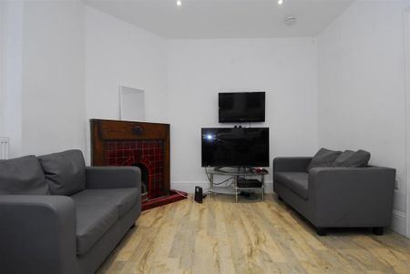 4 bedroom house to rent - Photo 2