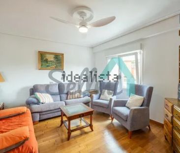 Alquiler de piso en Calle Hevia Bolaños - Photo 3