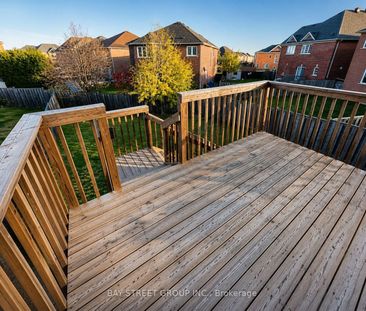 For Lease - 53 Mirando Street, Richmond Hill, Ontario - Photo 2