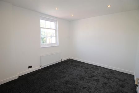 Easton Street, High Wycombe - Photo 4
