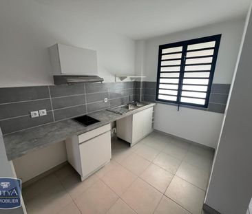 Location Appartement 3 pièces LE TAMPON 97430 - Photo 2