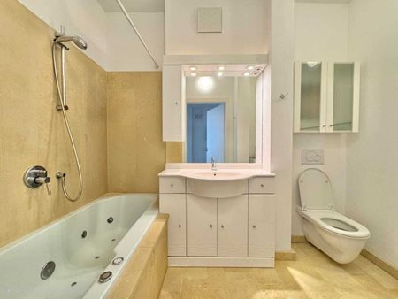 PARKBLICK! SCHÖNE 2-ZIMMER-WOHNUNG + GROSSER TERRASSE - Photo 5