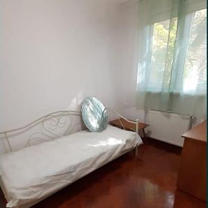 Apartament cu 3 camere, zona Libertatii - Fotografie 2