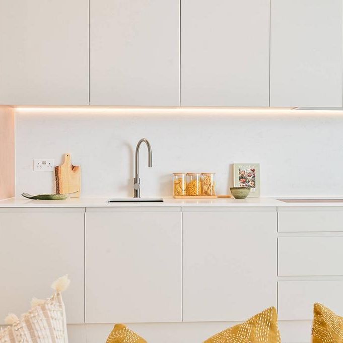 3 bedroom flat to rent - Photo 1