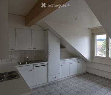 A LOUER A ROSSENS, BEL APPARTEMENT MANSARDE DE 3 ½ pièces - Foto 1
