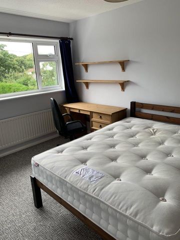 4 bedroom house share to rent - Photo 4