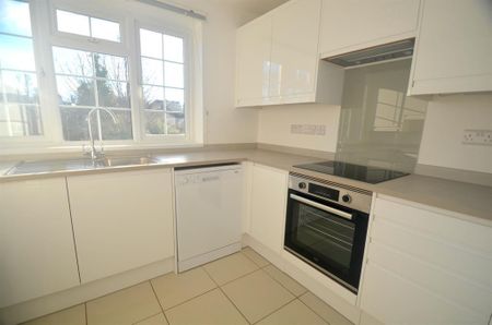 Oxford Court, Ashley Road, KT18 5BQ - Photo 2