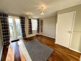 2 Bedroom Semi-Detached House For Rent - Photo 2