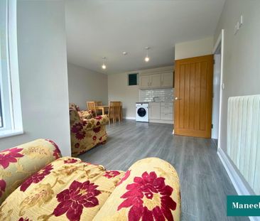 158d Moore Street - Photo 1