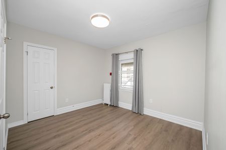 For Lease - 142 Caroline Street Unit# 6, Hamilton, Ontario - Photo 5