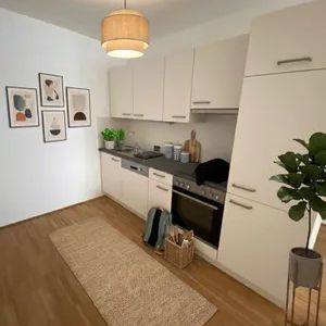 Helle 2-Zimmer-Wohnung mit Loggia, Fußbodenheizung & Einbauküche im 20. Bezirk Wien! - Photo 3