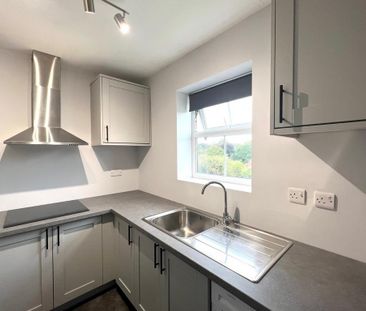 2 bedroom flat to rent - Photo 6