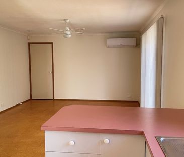 Spacious family home - Photo 5