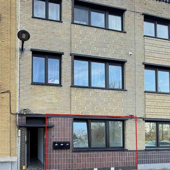 Appartement te huur in Oostende voor € 690 met 1 slaapkamer - Photo 1