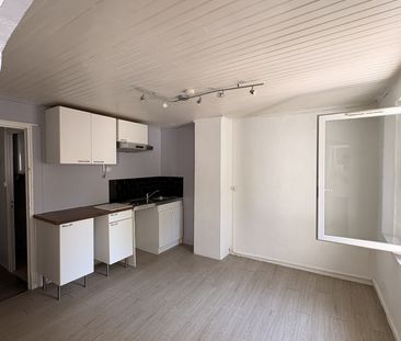 Location Appartement 1 pièce 35m² NANS LES PINS 83860 - Photo 5