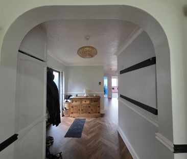 4 Bed Detached House, Cooks Wood Road, S3 - Photo 3
