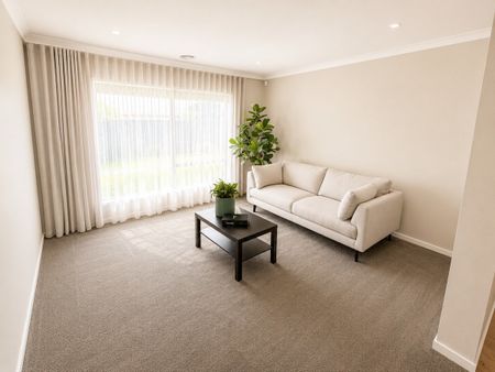 FURNISHED FAMILY HOME IN GRAMMAR PARK! - Photo 2