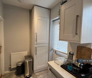 3 bedroom terraced house to rent - Photo 6