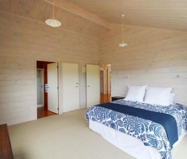 Lockwood on Castleview - Holiday Rental Accommodation - Photo 3