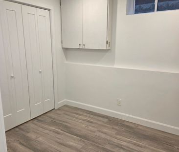 For Lease - 126 Lawrence Avenue Unit# Lower, Toronto, Ontario - Photo 1