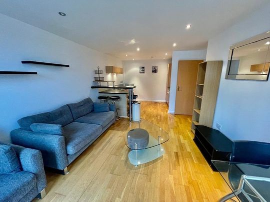 2 bedroom flat to rent - Photo 1