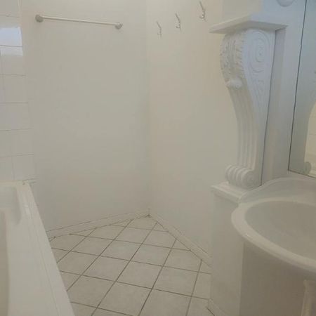 2 CH - 1 SDB - Montréal - $1,600 /mo - Photo 4
