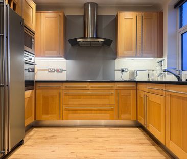 2 Bed Penthouse, Mossley Hill Drive, L17 - Photo 3