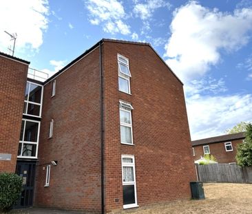 1 bedroom Flat - Hopton Road, Stevenage - Photo 5