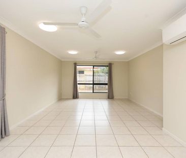 Fully Air Conditioned - Large Tiled Patio - Side Access - Corner Block - Photo 6