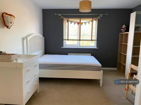 4 bedroom detached house to rent - Photo 5