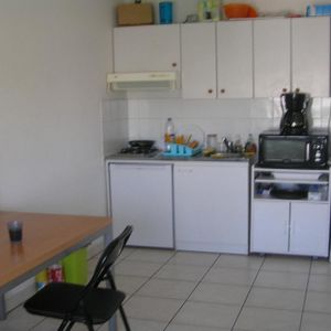 Location Appartement 1 pièce 26m² RODEZ 12000 - Photo 2