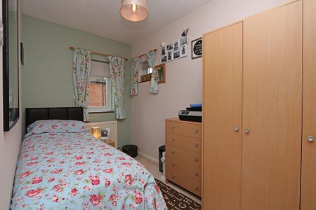 2 bedroom link detached house to rent - Photo 5