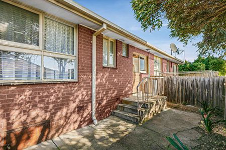 East Street Hideaway - Photo 5