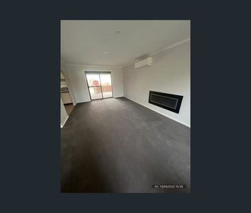 3 Mclean Ave, Churchill, Vic 3842 - Photo 3