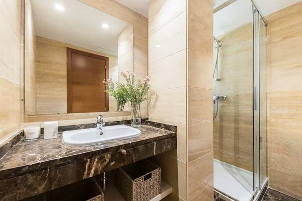 Calle Granada, Málaga, Andalusia 29015 - Photo 1